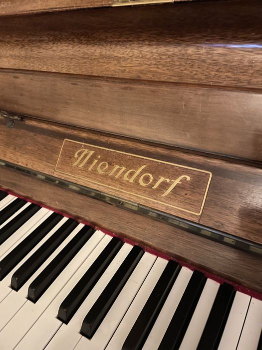 Pianino Niendorf oddam w dobre ręce antyk