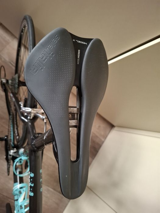 Bianchi 928 c2c carbon