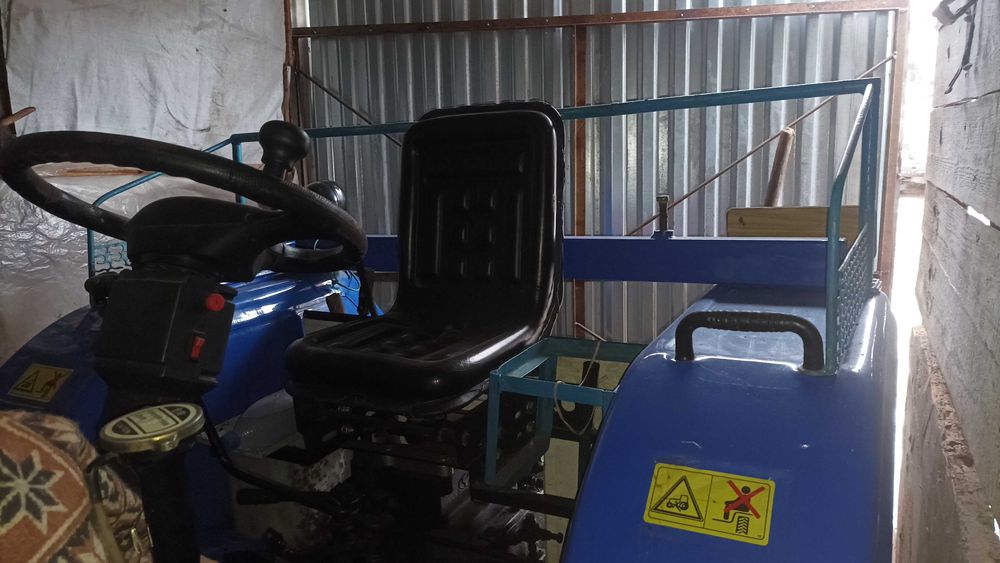 Міні трактор DW244B