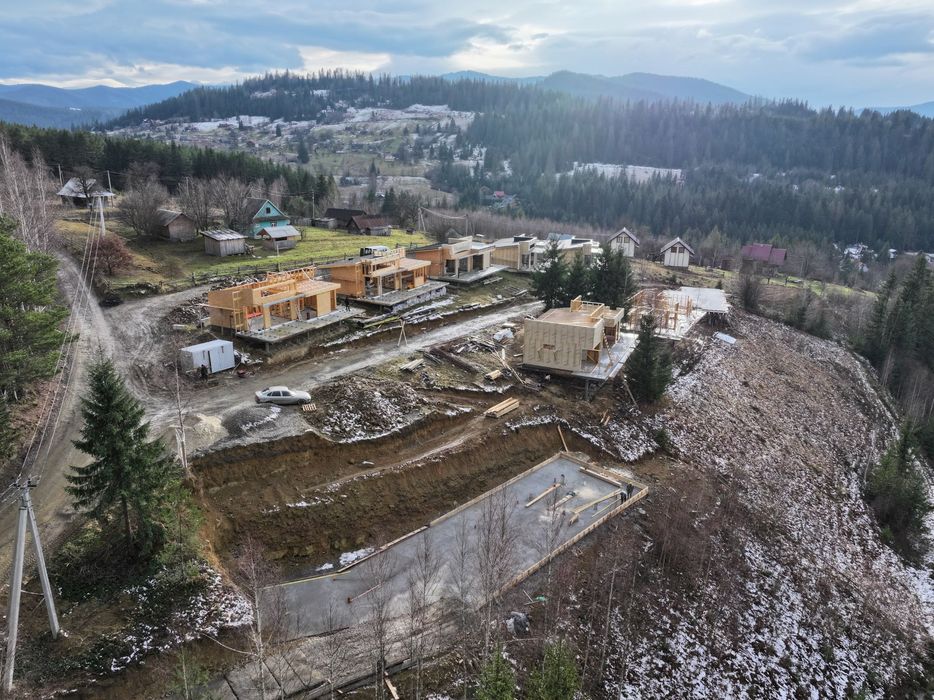 Продається котедж площею 128 м². Село Микуличин