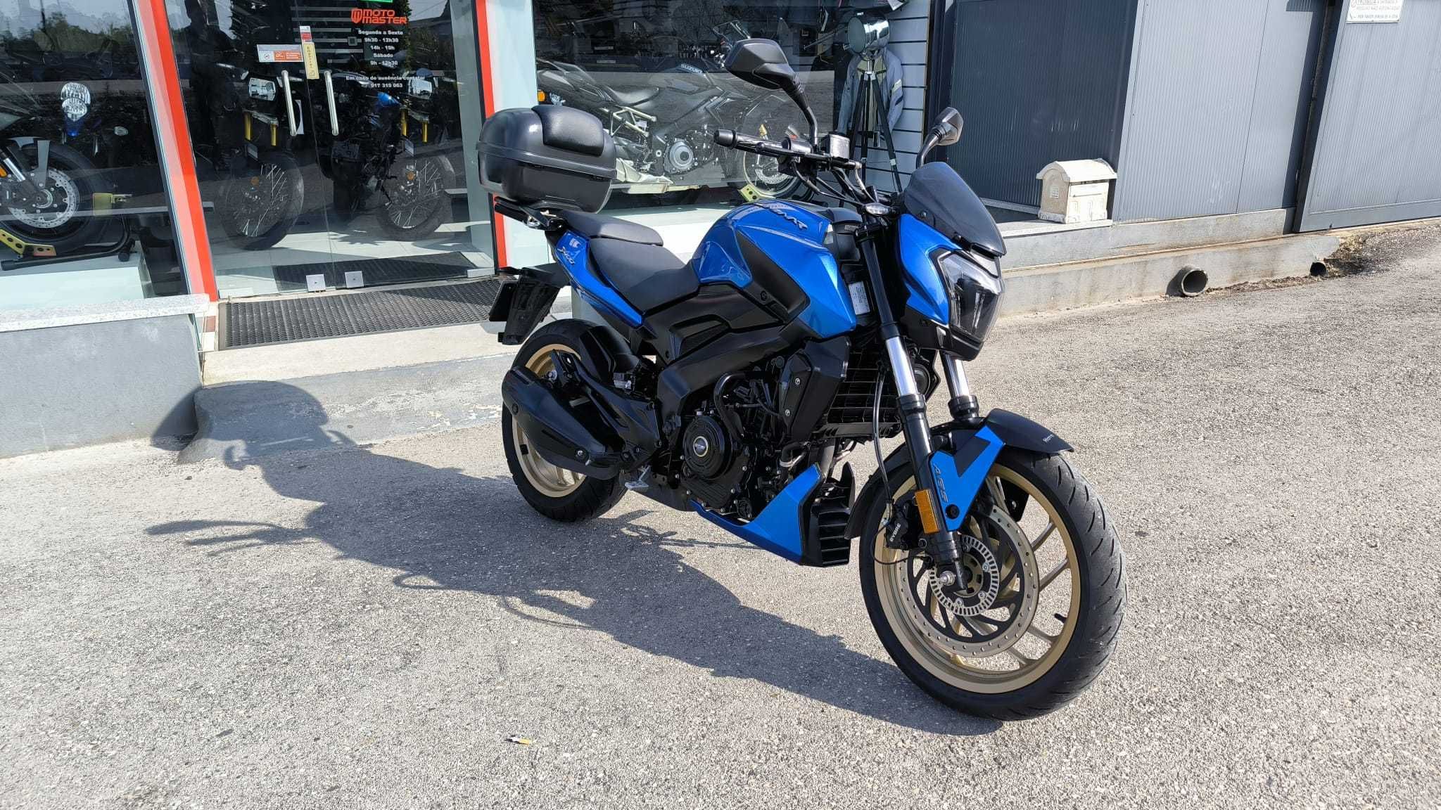 Bajaj Dominator 400, impecável