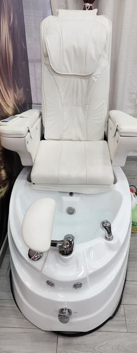 Cadeirão de pedicure.