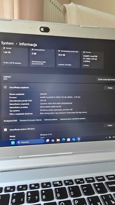 Lenovo Ideapad 510-15IKB i5 20GB SSD 516/HDD 1 Tb GeForce940Mx