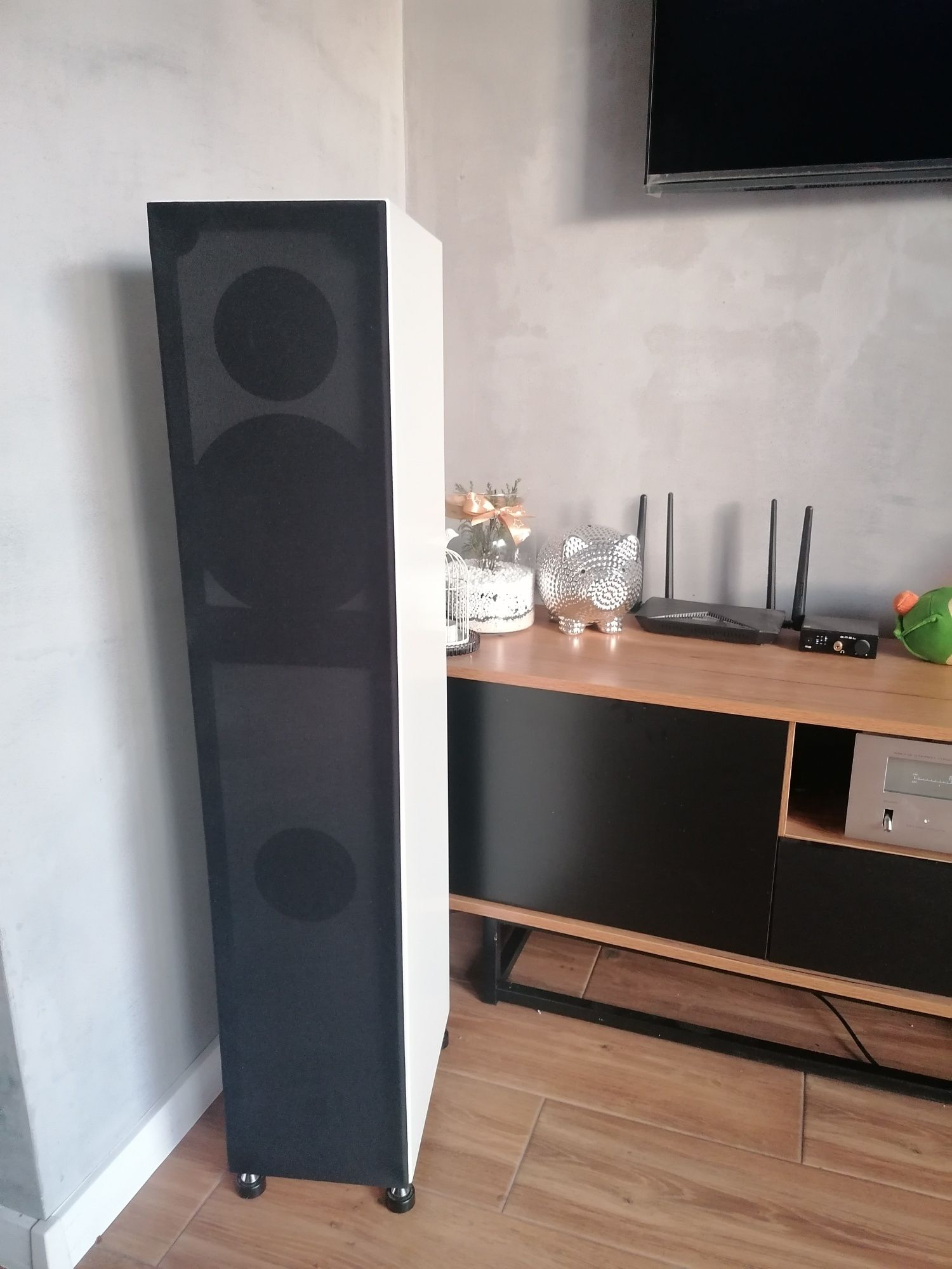 AKKUS Monolith F1