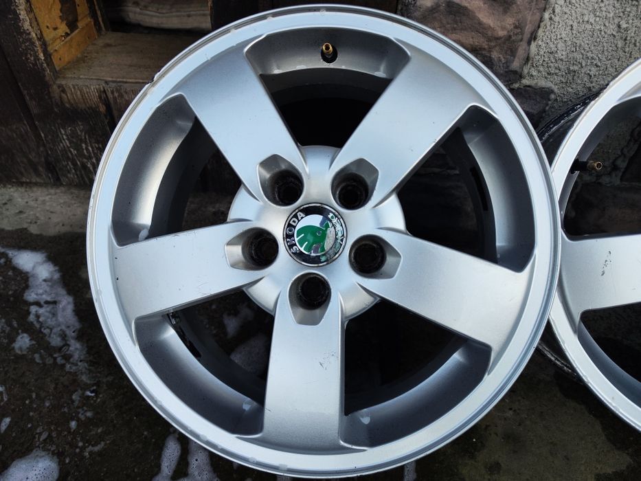 Продам диски 5×100 Skoda Fabia, Polo, Golf 4