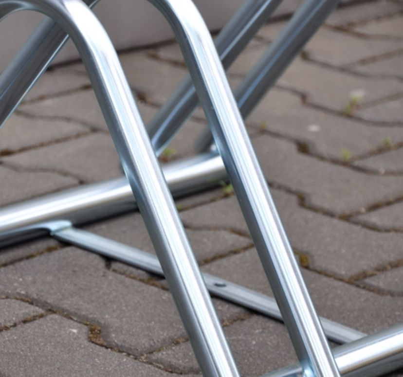 Stojak parking rowerowy na 4 rowery SKRĘCONY