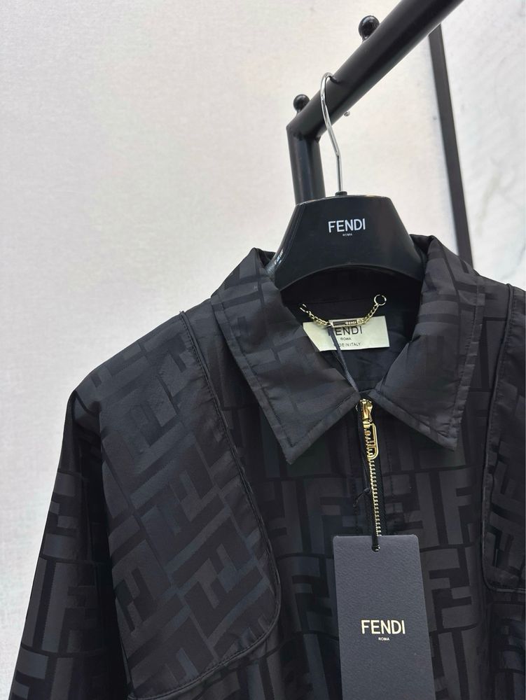 Куртка жіноча Fendi