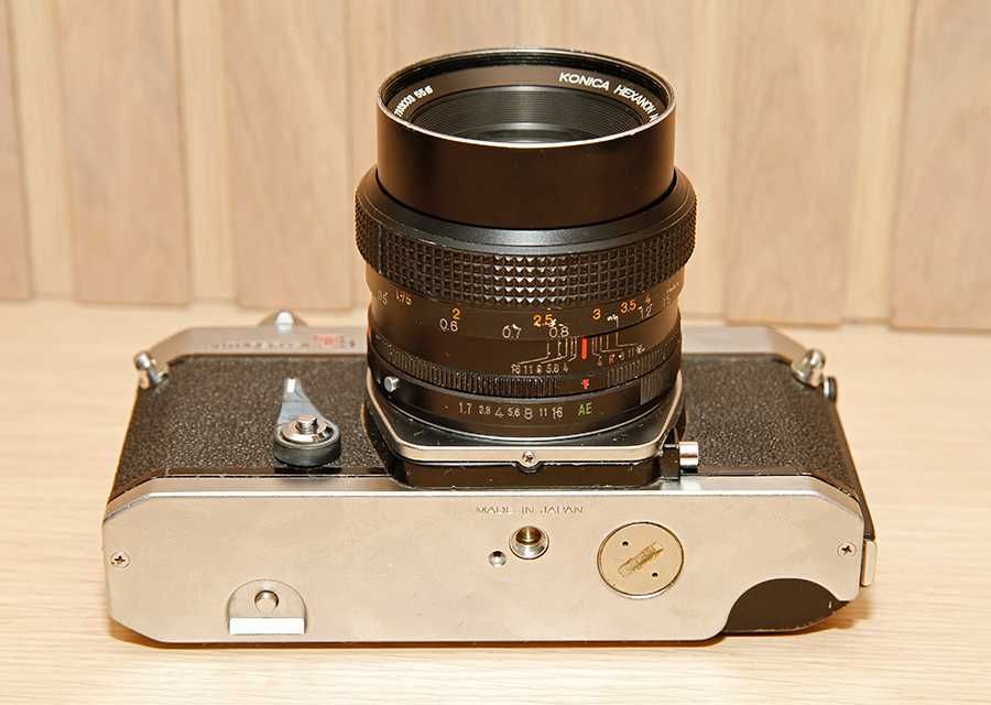 Konica Autoreflex T3 + Konica 50mm 1.7 - Para peças ou reparação