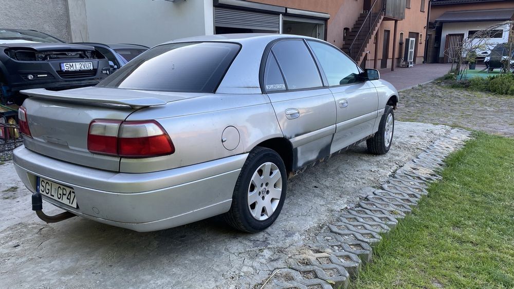 Opel Omega 2.6v6 2001 r