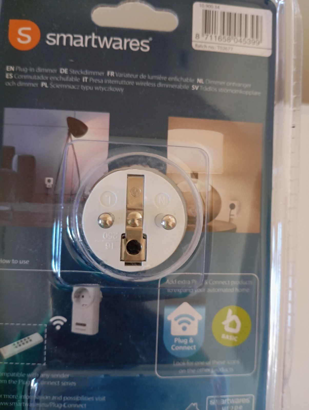Smartwares plug.