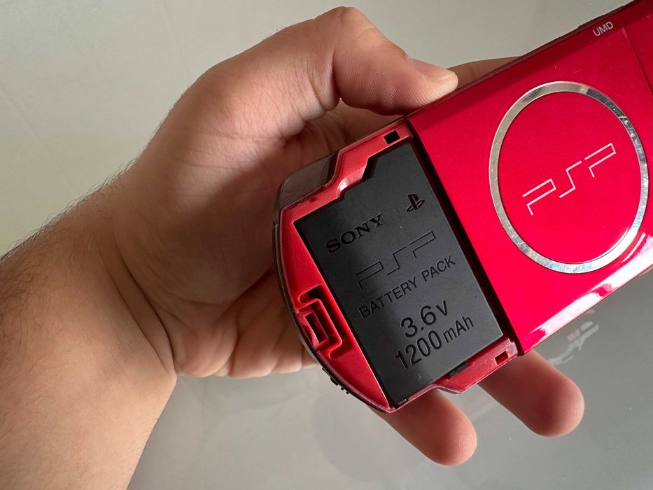 PSP 3004 Red Radiant-Negociável