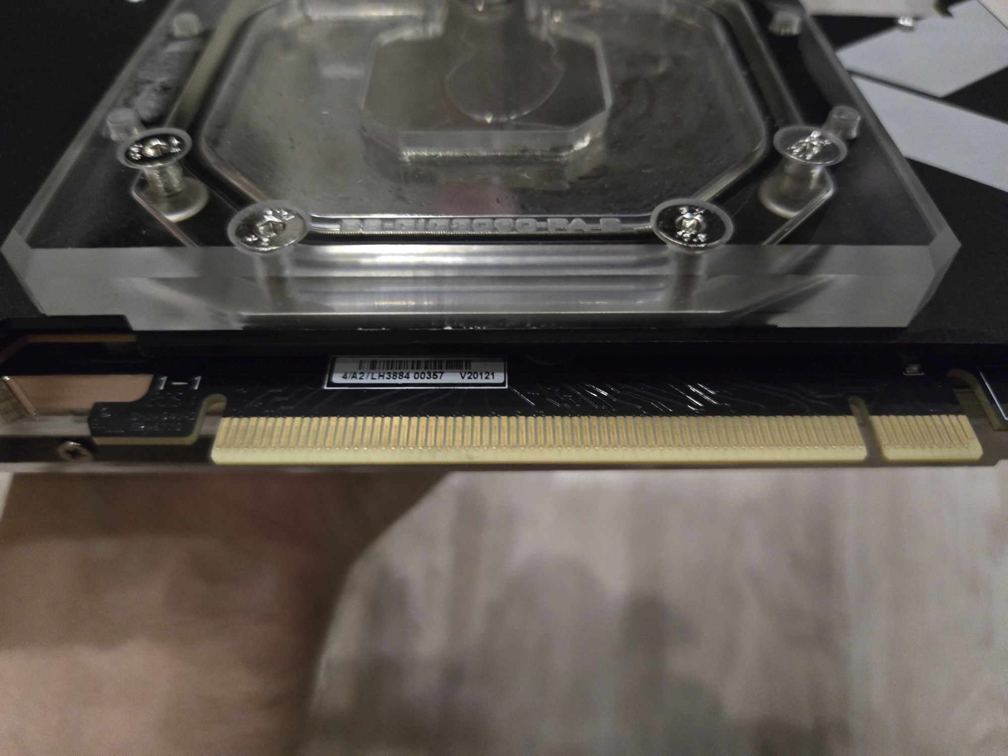 GIGABYTE AORUS GeForce RTX 3080 gaming OC waterforce WB