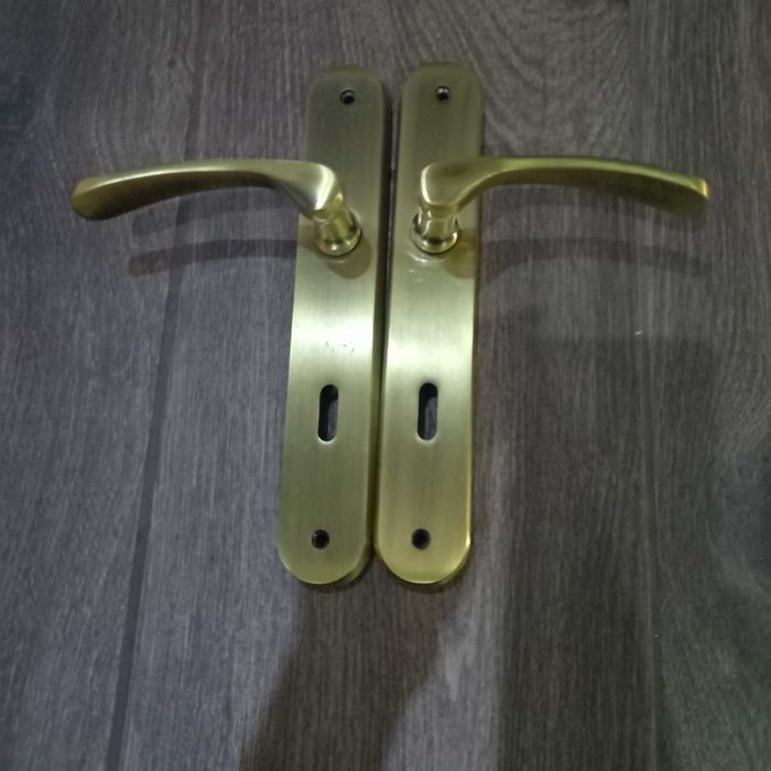Klamki do drzwi wewnetrznych 2 kpl