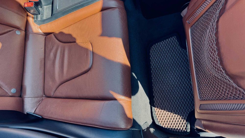 Продається яскравий автомобіль для емоцій - AUDI S5 CABRIOLET