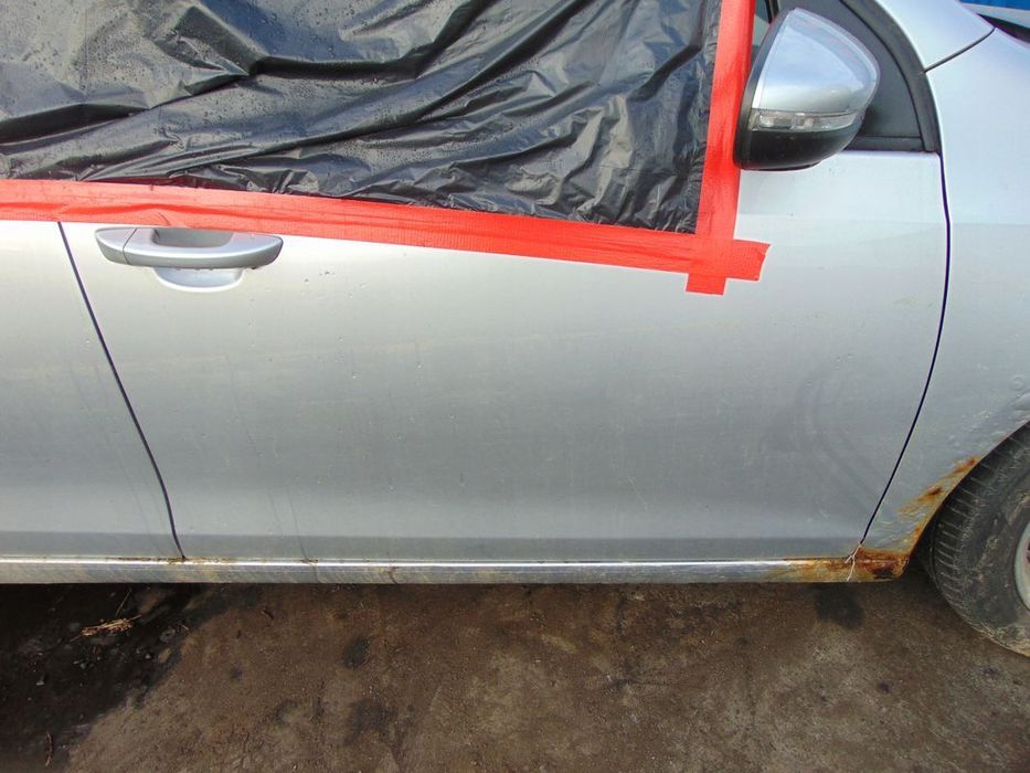 DRZWI PRAWE PRZÓD PRZEDNIE VW GOLF VI LA7W