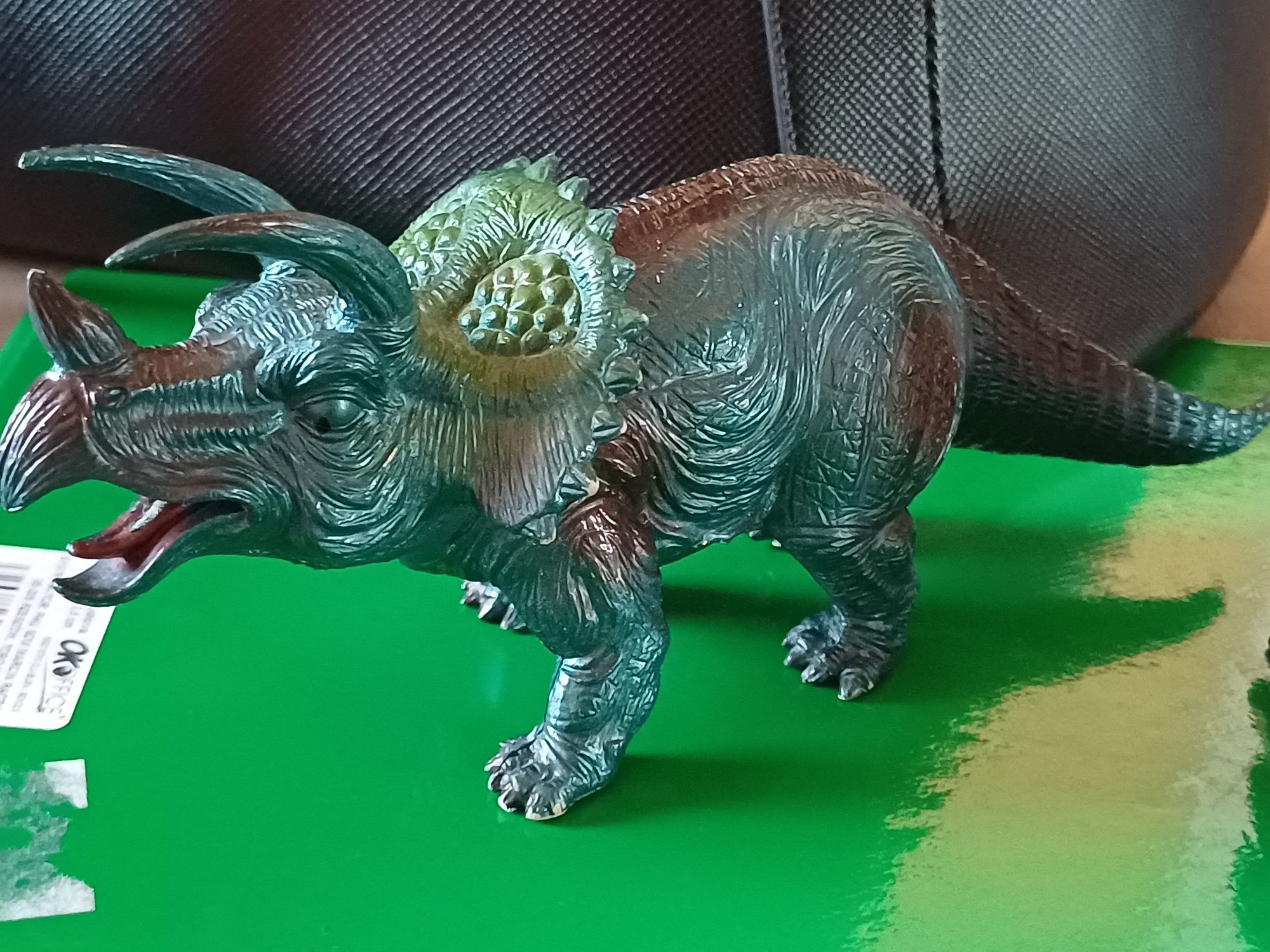 Figurka dinozaur transformers bob budowniczy za wszystko tylko 8zł