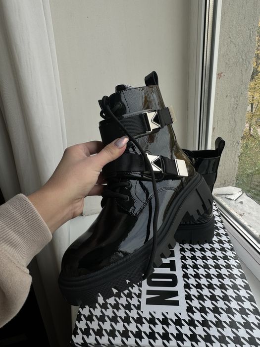 Сапоги ботинки