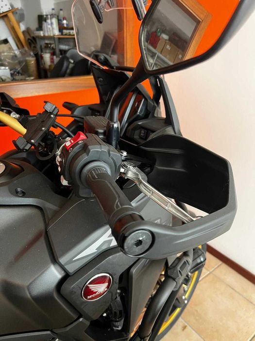 Honda África Twin 1000cl, 2800 kms, Caixa Automática