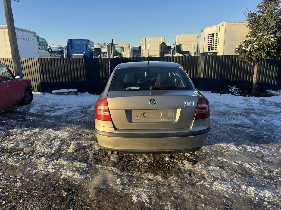 Запчастини Розборка шрот Шкода а5 Октавія А5 Skoda a5