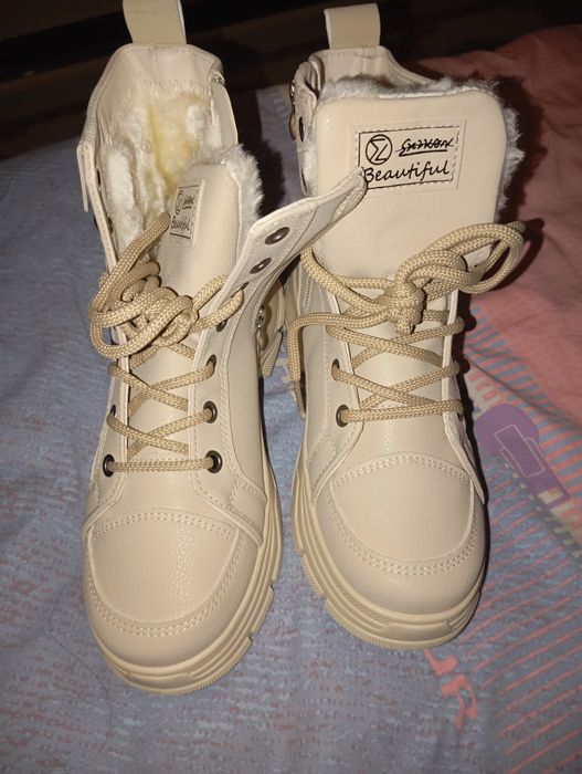 Ботінки зимові жіночі