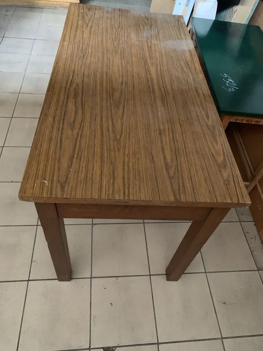 Stól drewniany  z litej sosny  z szufladami