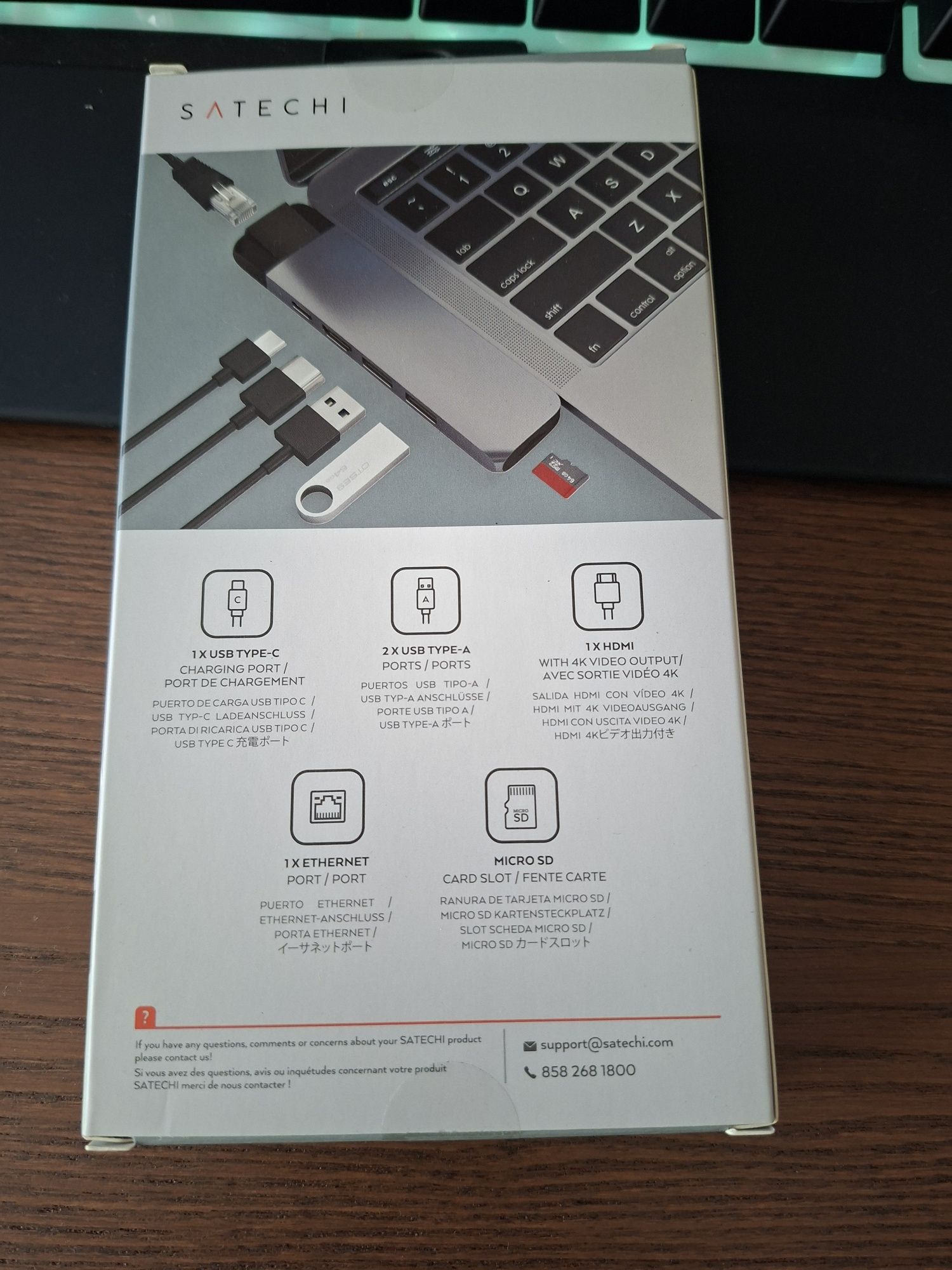 Satechi USB-C pro hub