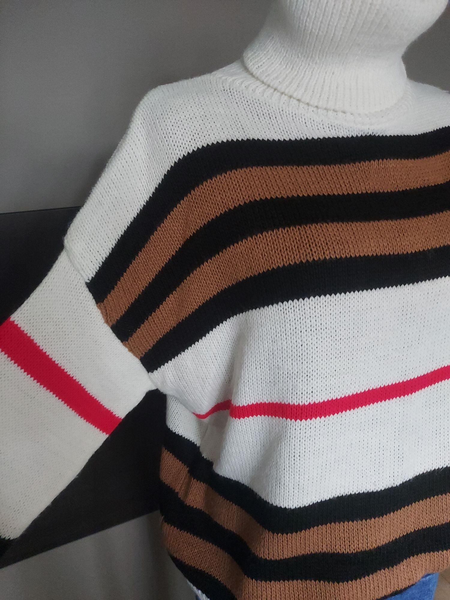 Modny stylowy ciepły włoski golf paski over wełna  Italy onesize