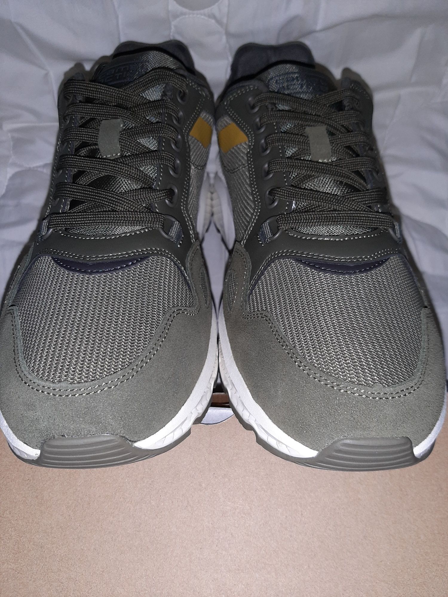 Продам кросівки CAMEL ACTIVE,зелені,р.44.