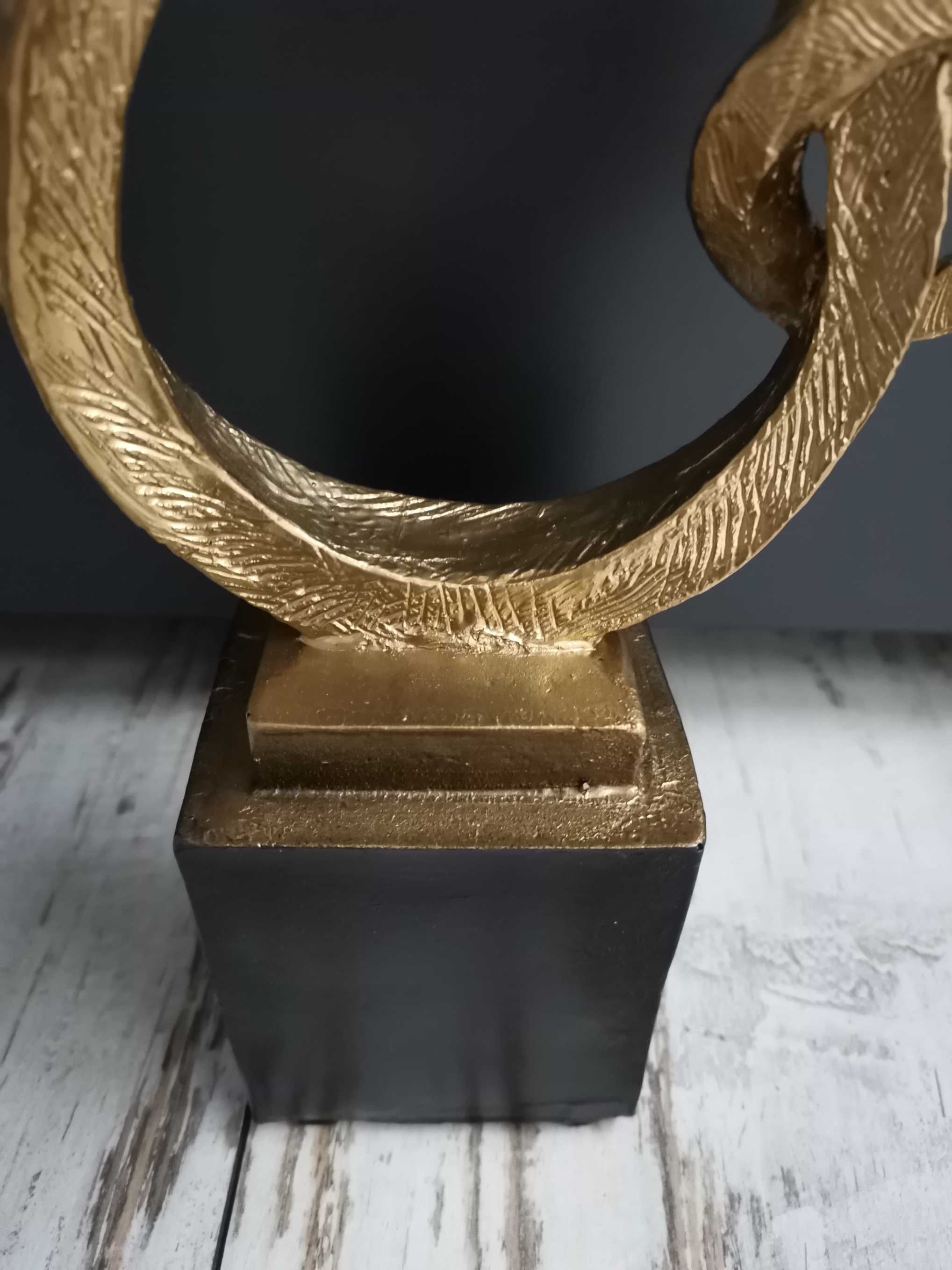 Figurka, dekoracja stojąca, złoto-czarna, wys.43 cm