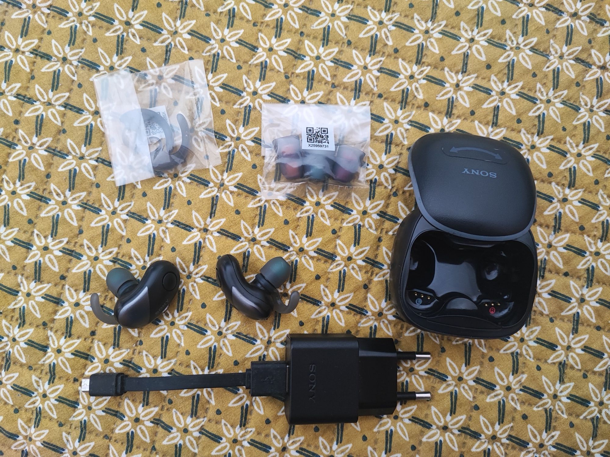 Headphones Sony WF-SP700N
