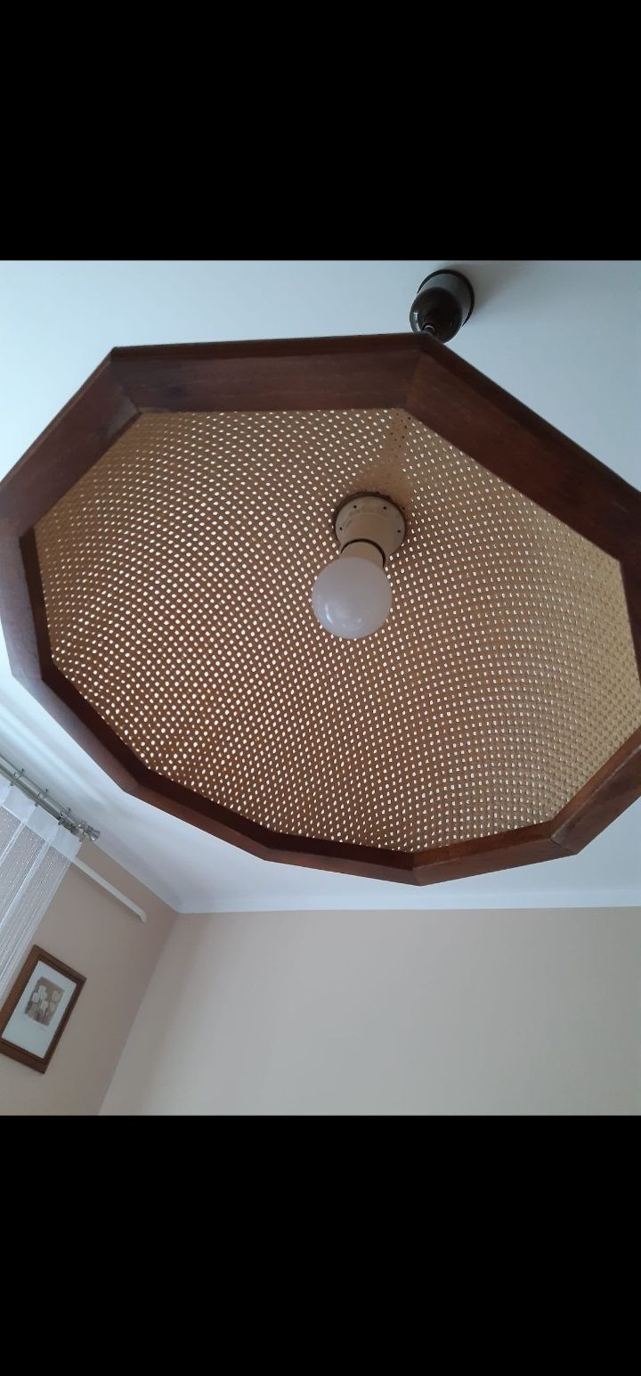 Ładna lampa pokojowa