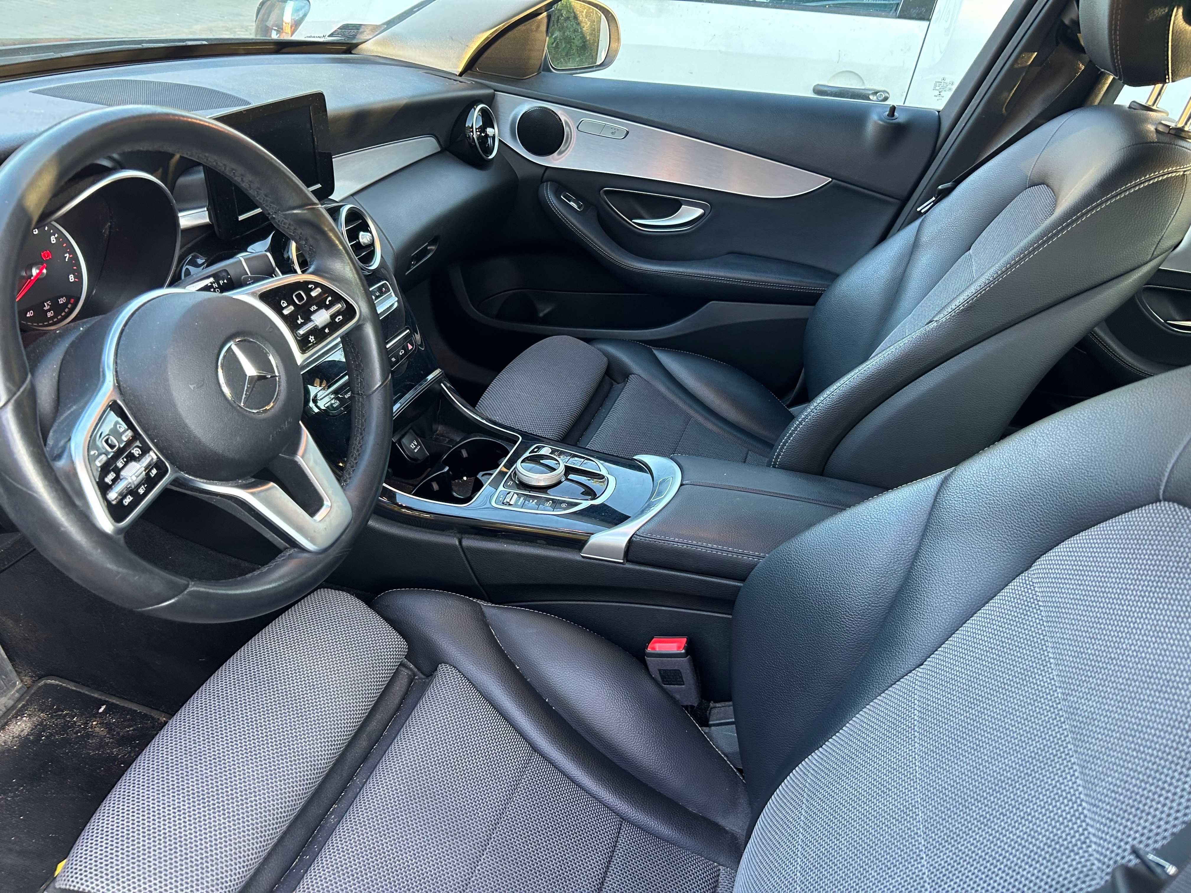 Mercedes-Benz C180 9G-Tronic, 2018, idealny stan, kupiony w salonie