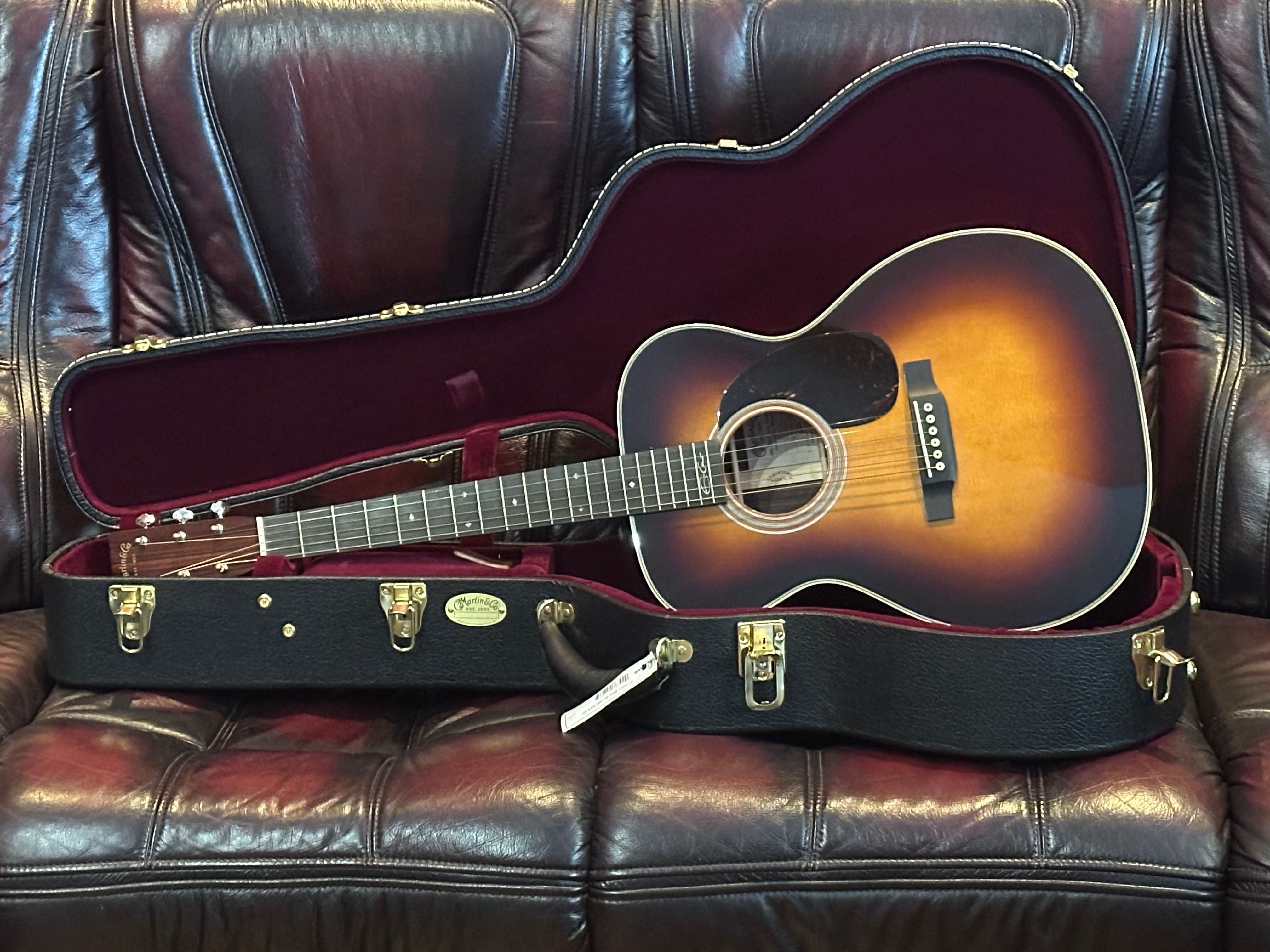 2024 Martin 000-28EC Eric Clapton Signature (New!, Sunburst, 4450$)