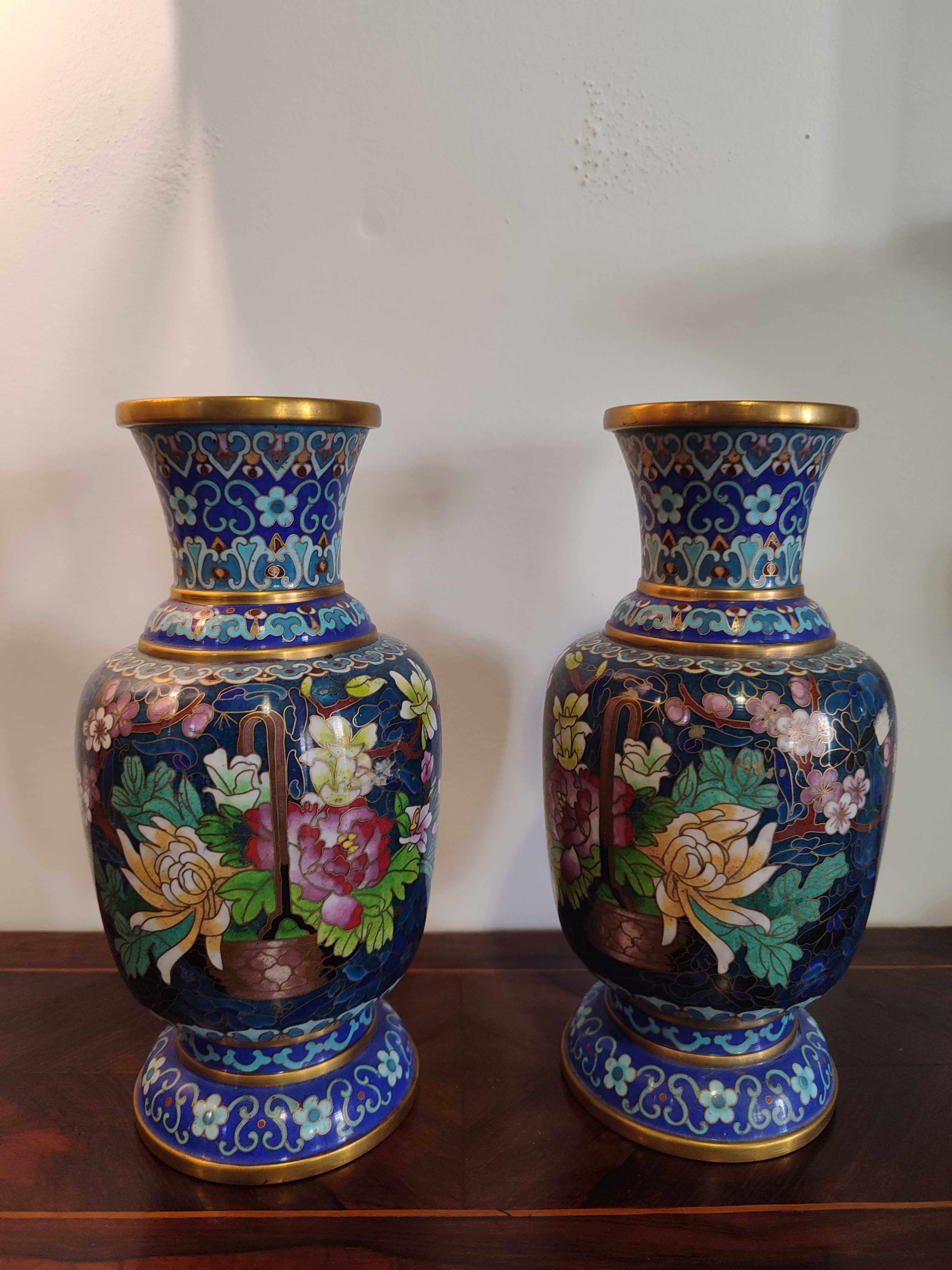 Par de Jarras Cloisonné