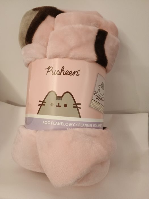 Koc flanelowy rozmiar 130x160 z motywem Pusheen