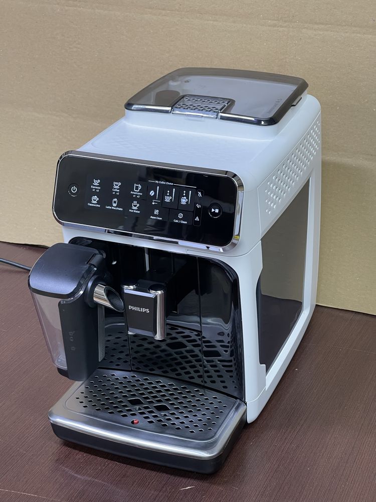 Продам кавомашину Philips EP3241 / 3243