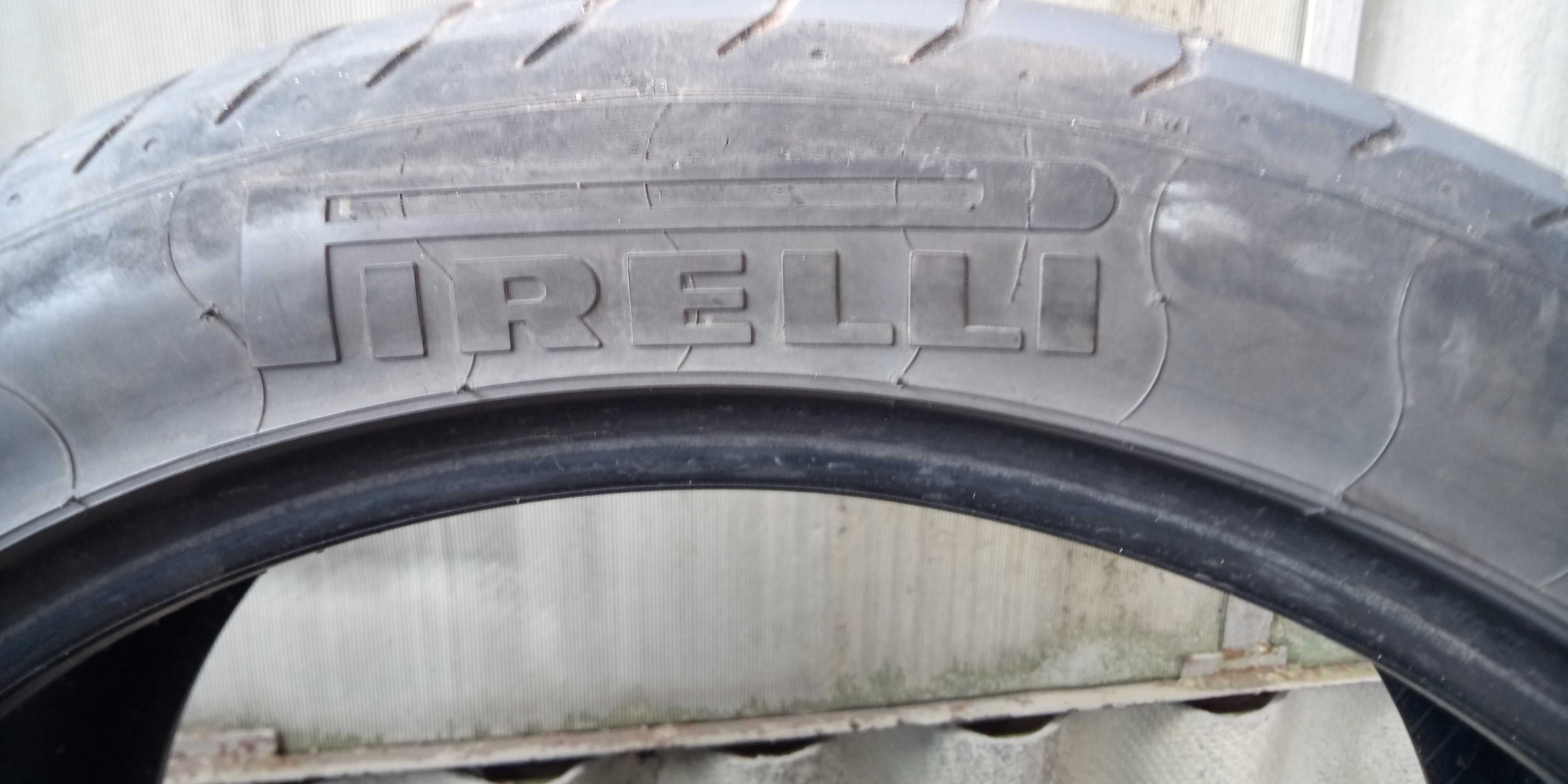 Комплект летних шин PIRELLI 100 Y PZERO 245/40 R19