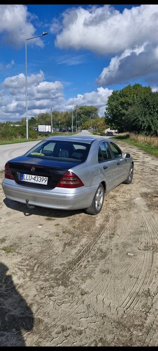Mercedes Benz C220