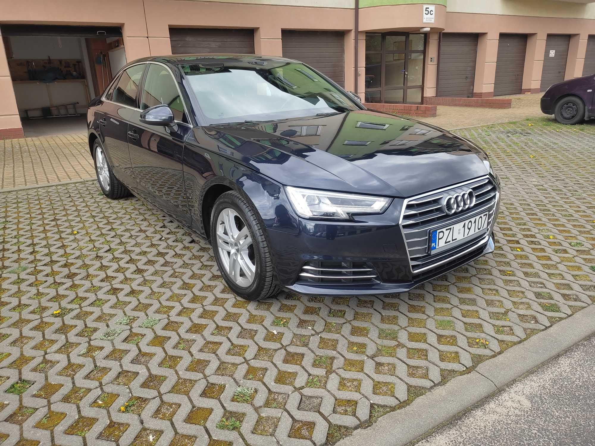 audi a4 b9 sedan 2.0 tdi 150km 2016