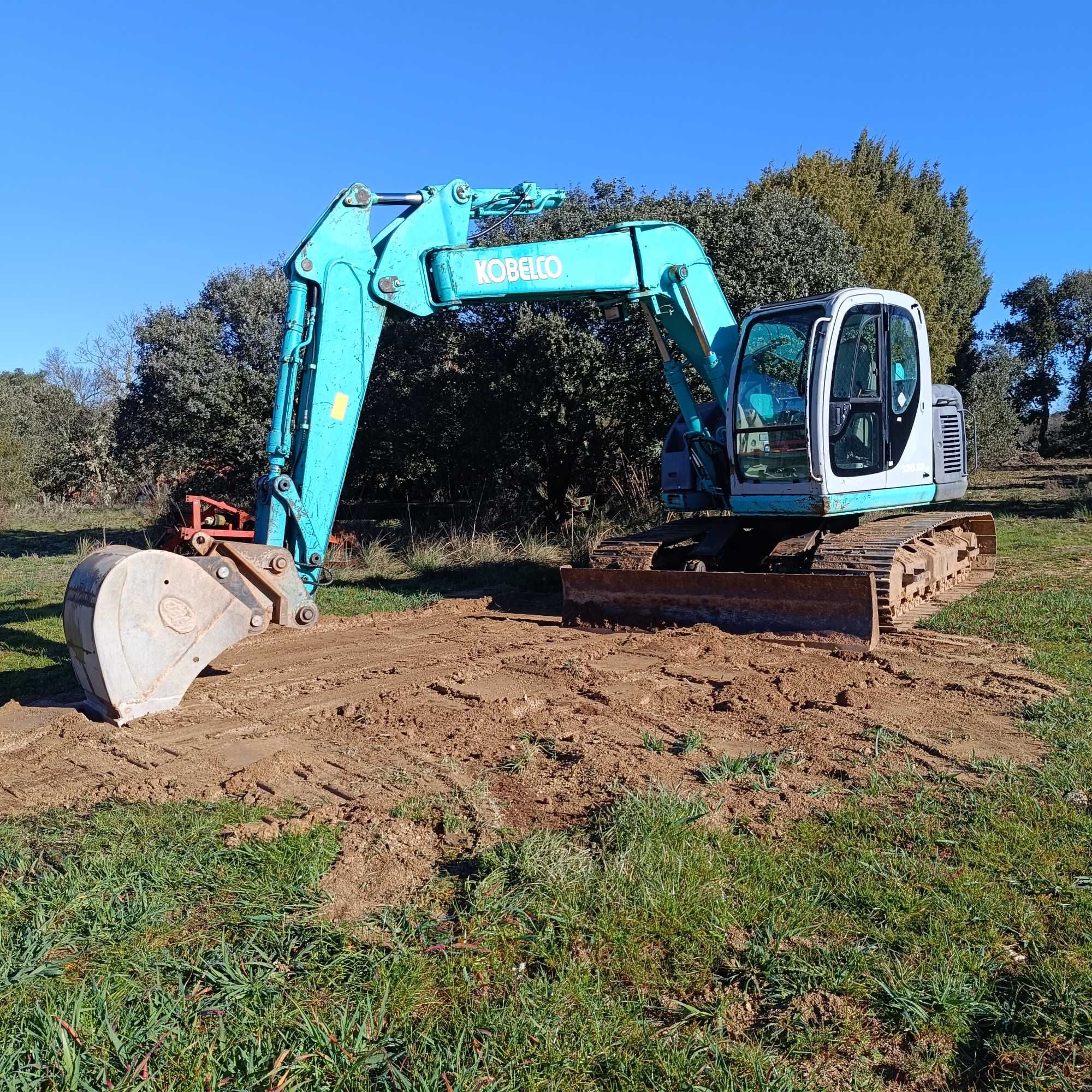 Giratória kobelco 135ssr