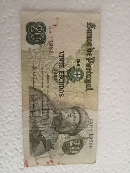Vendo notas de vinte escudos de Garcia de Orta a  preço baixo