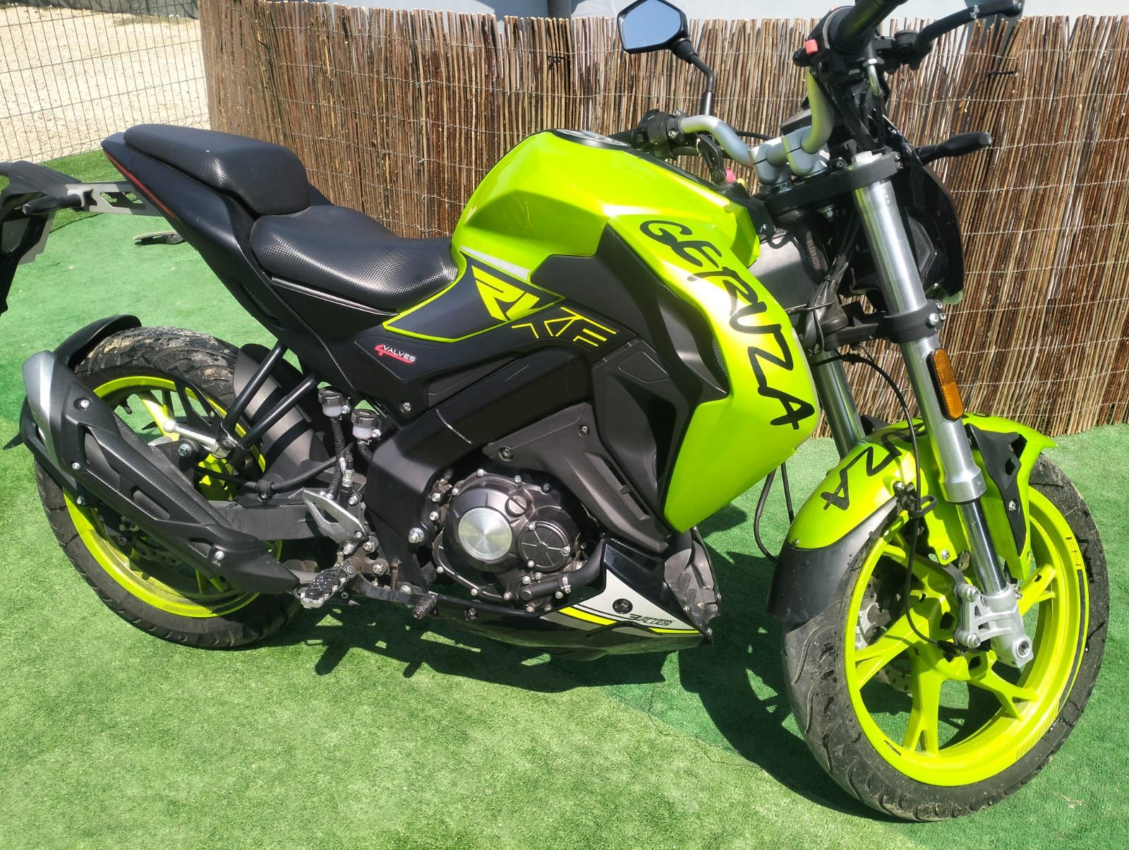 Moto para venda com nova