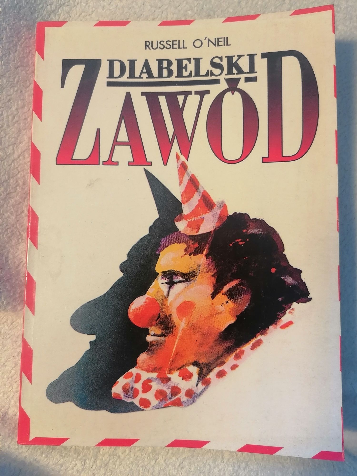 Diabelski Zawód Russell O'Neil