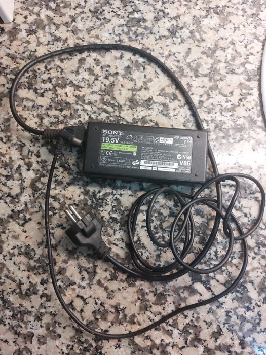Carregador adaptador Sony VGP-AC19V24 original