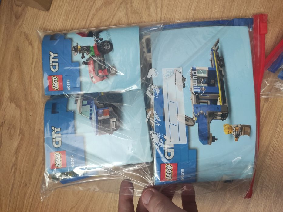 LEGO 60315 CiTY mobilne centrum dowodzenia policji