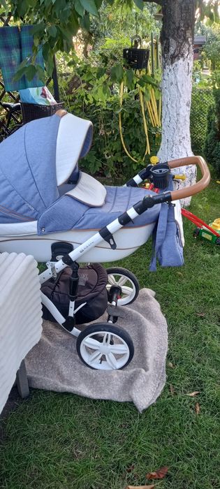 Wózek 3 w 1  niebiesko bialy