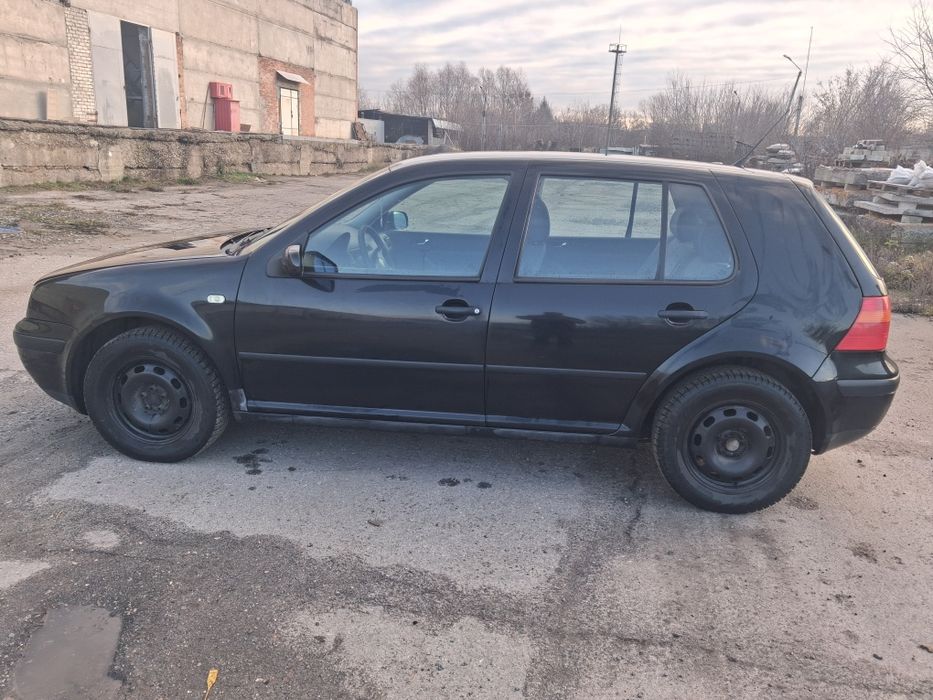 Продам Фольксваген Гольф 4