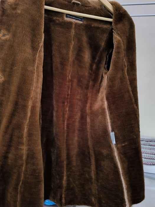 Casaco comprido camurça forrado a pelo