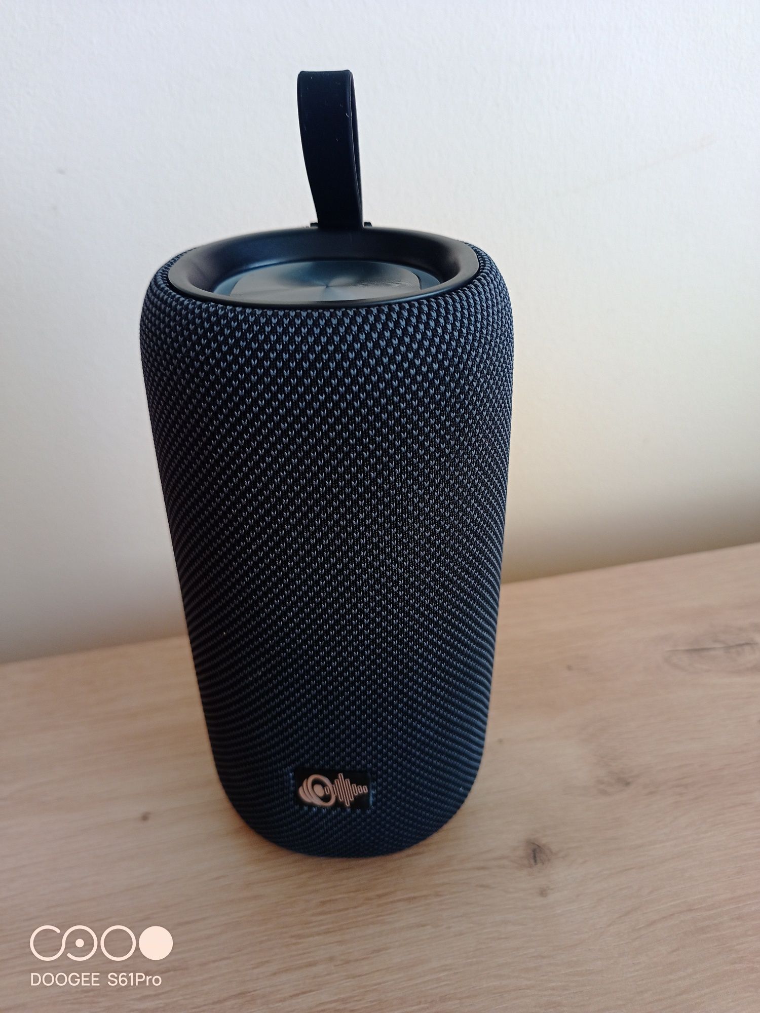 Głośnik bluetooth LED