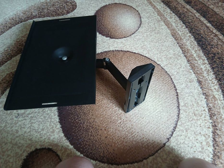 Кронштейн для телевизора